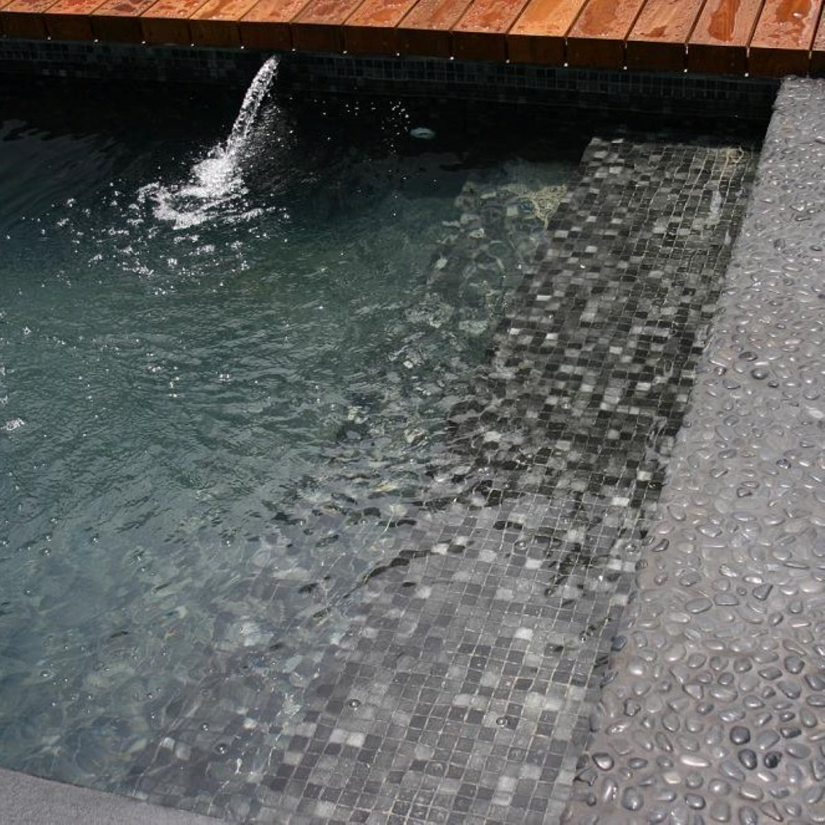 Poolmosaik Niebla Negro